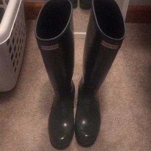 Gray hunter rain boots size 8